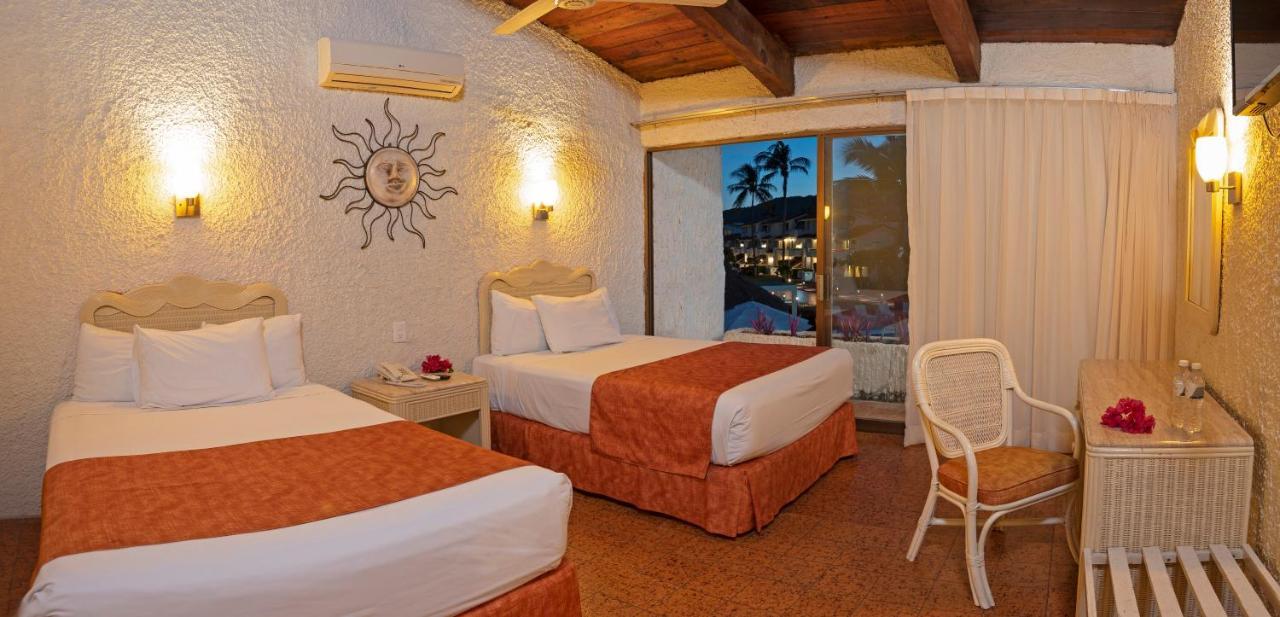 Cabo Blanco Hotel And Marina Barra de Navidad Eksteriør billede