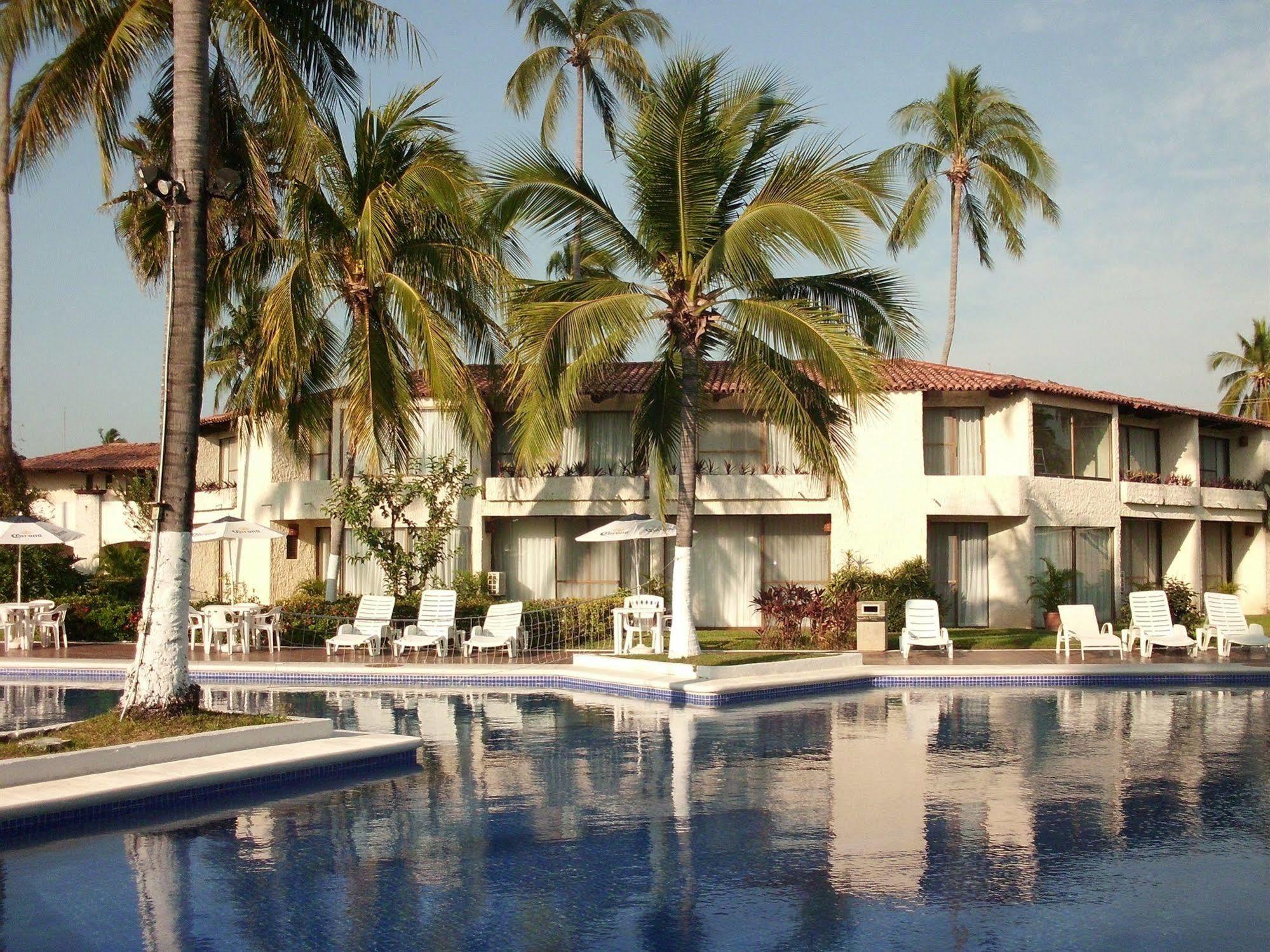 Cabo Blanco Hotel And Marina Barra de Navidad Eksteriør billede