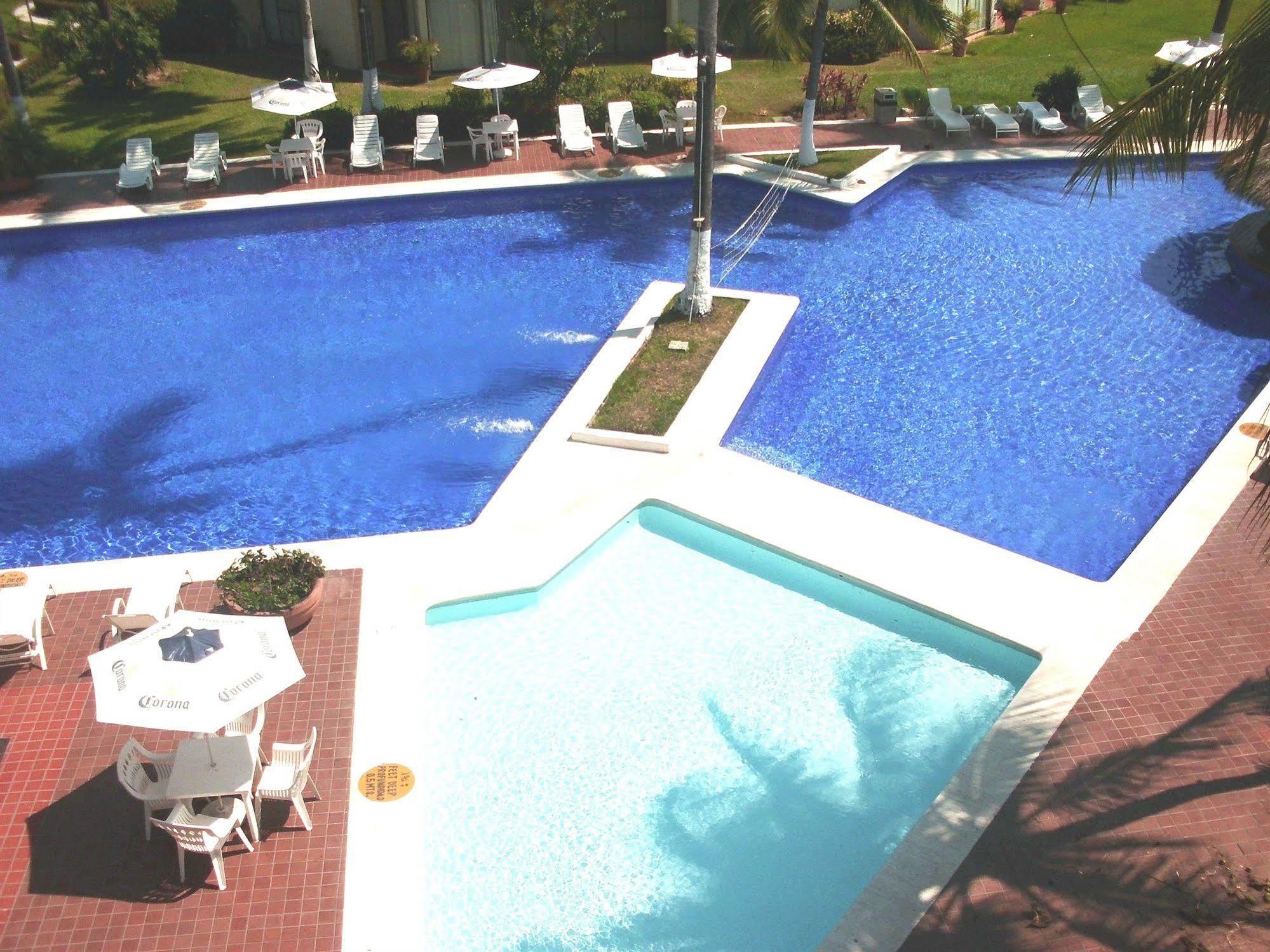 Cabo Blanco Hotel And Marina Barra de Navidad Eksteriør billede