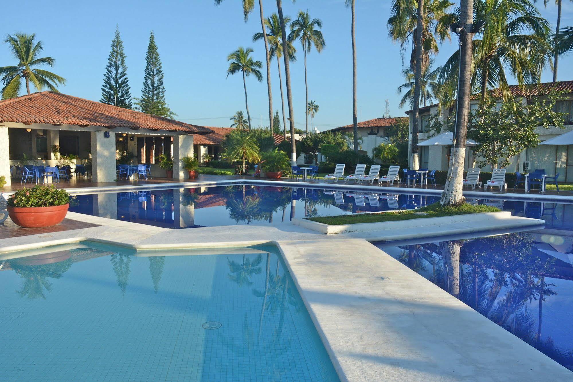 Cabo Blanco Hotel And Marina Barra de Navidad Eksteriør billede